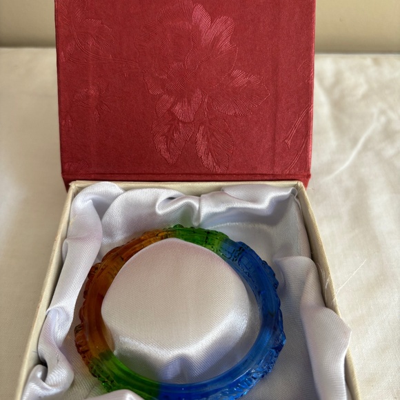 Colourful Glass Bracelet - NIB - Picture 1 of 3
